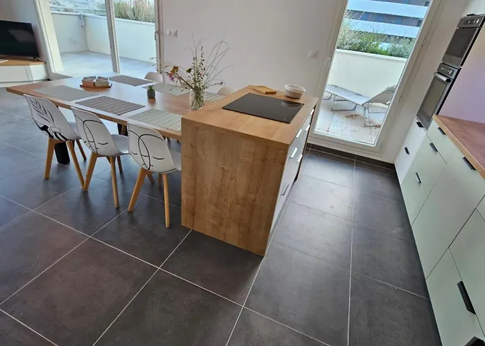 Comme Sur Un Bateau! Daire Sète